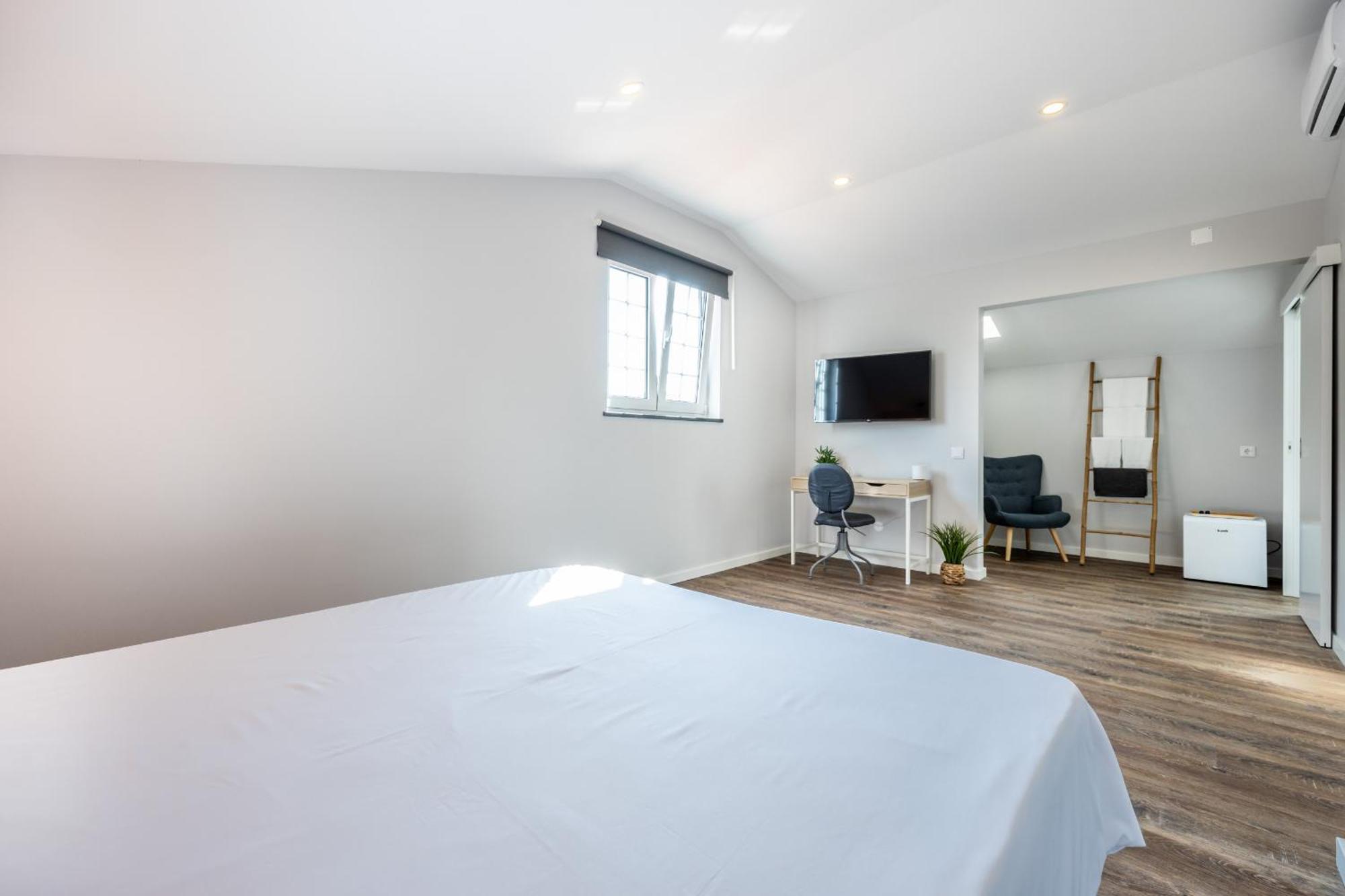 Angra Charming Suites By Seewest Angra do Heroísmo Zewnętrze zdjęcie