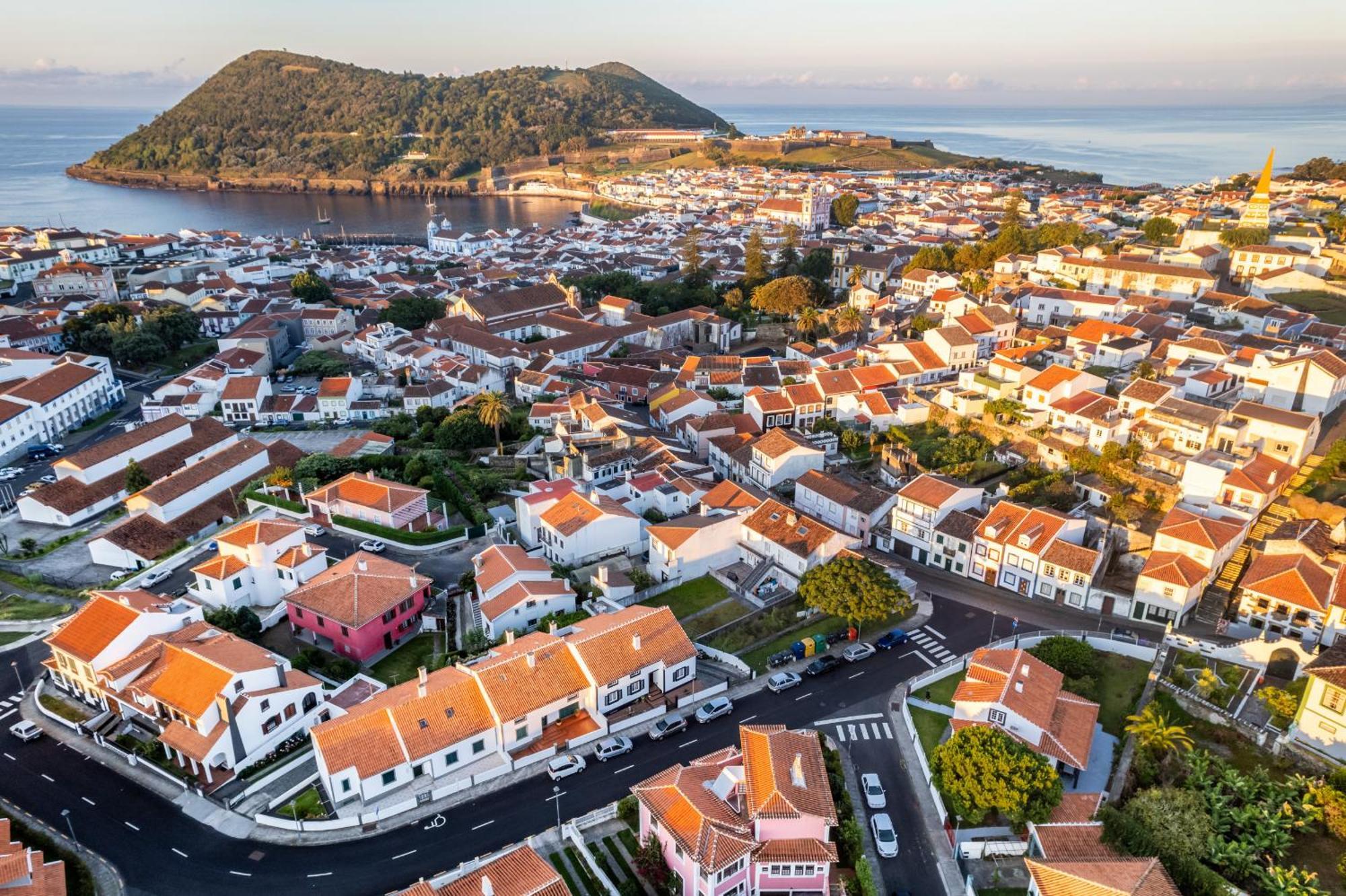 Angra Charming Suites By Seewest Angra do Heroísmo Zewnętrze zdjęcie